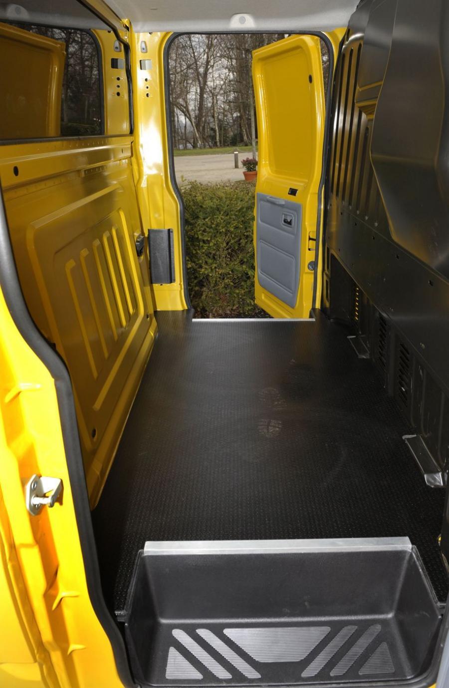  Ford Transit 2006 года  (фото 37 из 153)